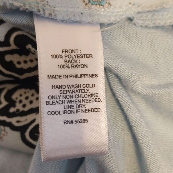 Express flutter sleeve v-neck top, powder blue w/ black paisley print,  size L - Picture 5 of 8